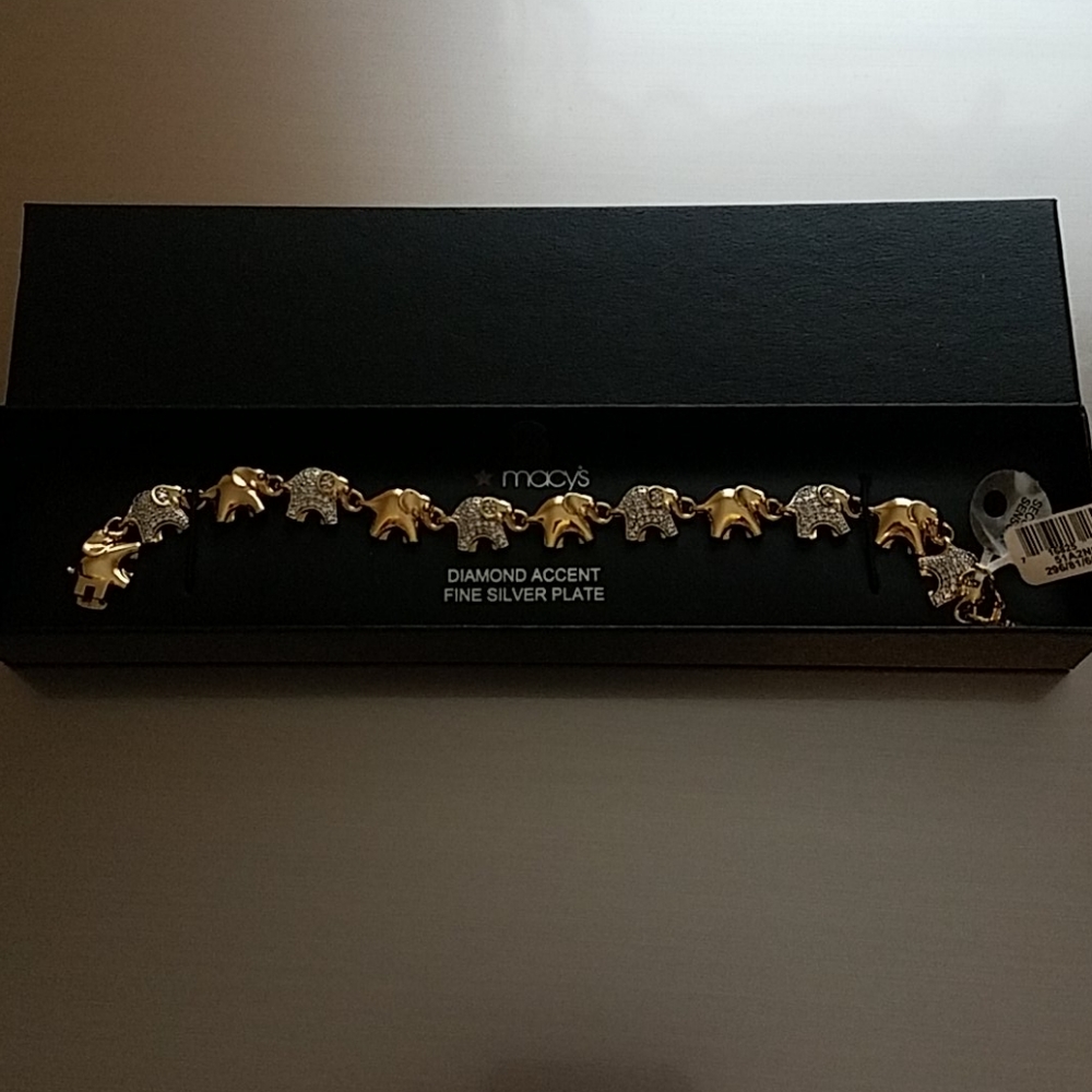 Bracelet
